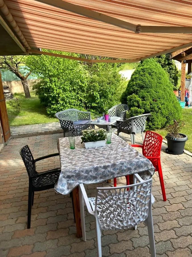Lägenhet Bel Appartement Modernise Avec Terrasse. Villar-Saint-Pancrace Frankrike